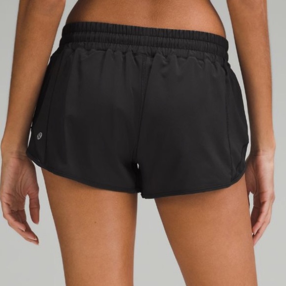 Lululemon Hotty Hot Low Rise Short Swift 2.5” Style LW7ARKR - Picture 2 of 9